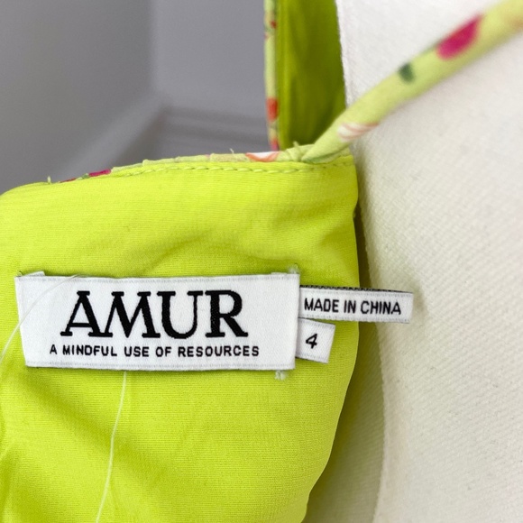 Amur's NWT Nico floral pleated tiered midi dress - Picture 3 of 11